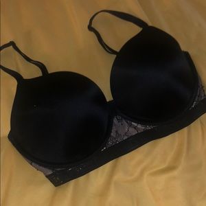 Black Victoria’s Secret Push-up Bra